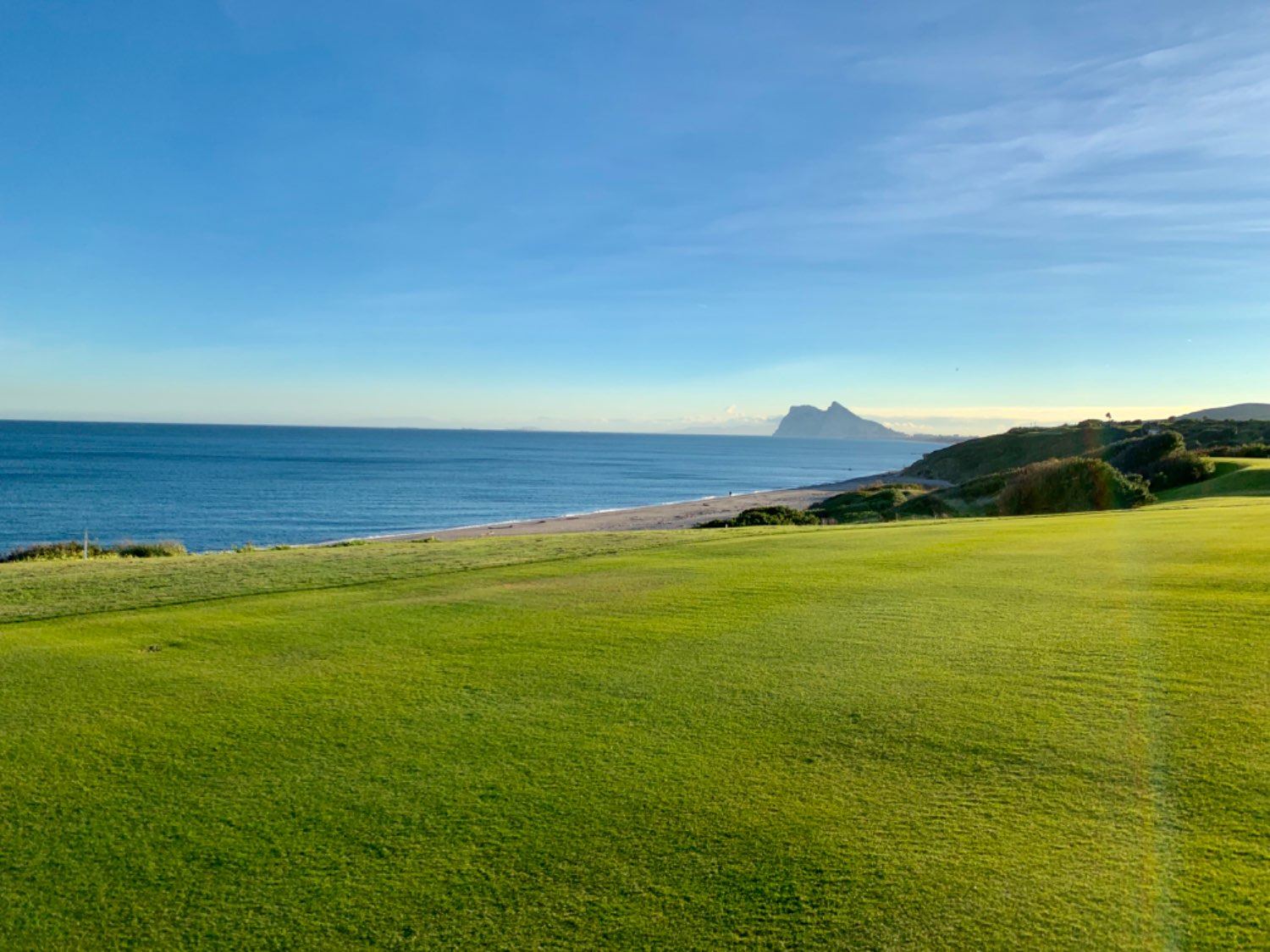 Exclusive two-bedroom apartment on the beachfront and golf course