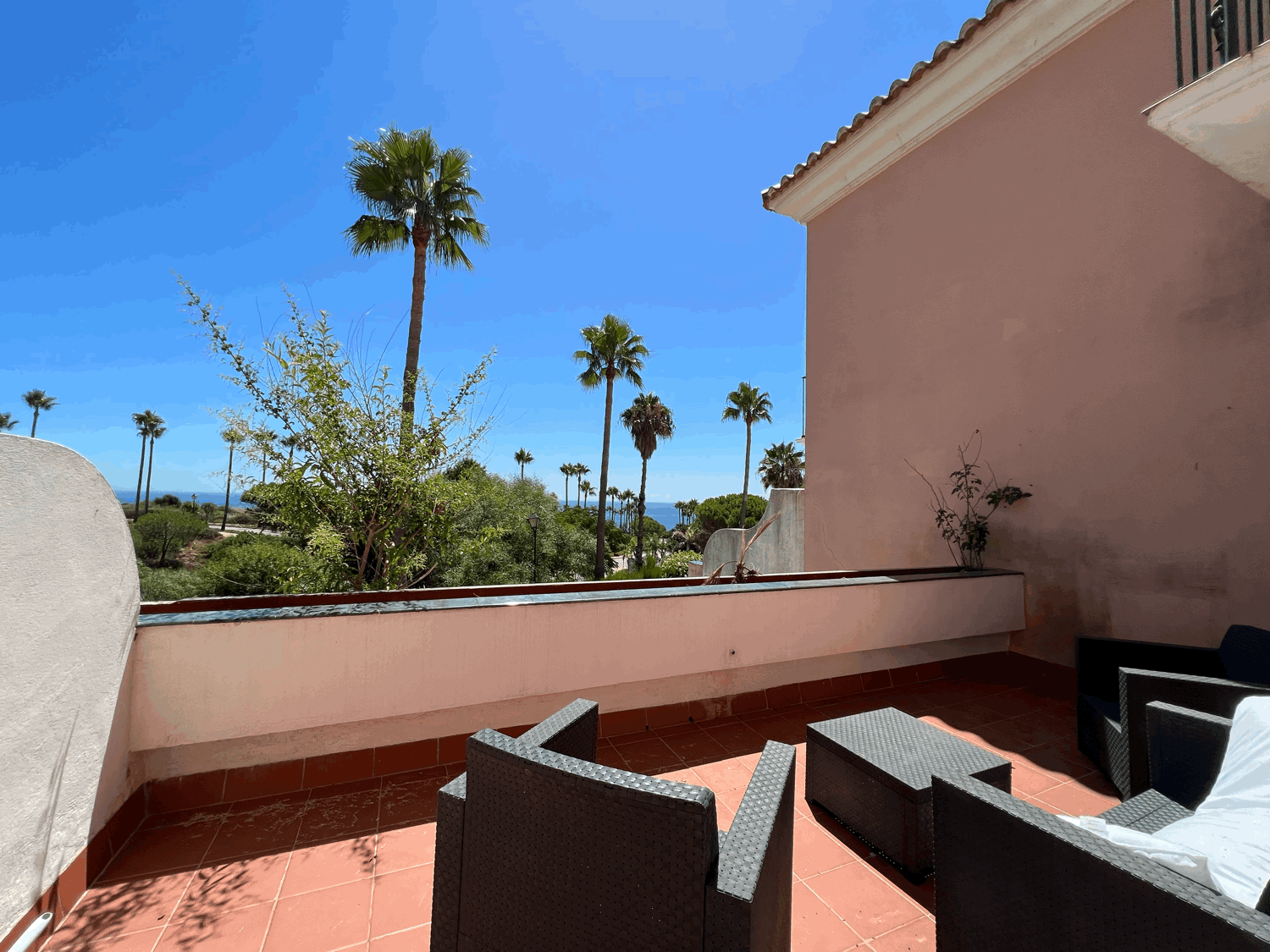 Three-bedroom semi-detached house a few meters from the beach