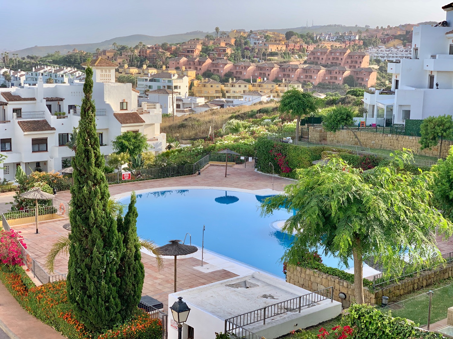 Beautiful four bedroom townhouse with beautiful sea views in Alcaidesa