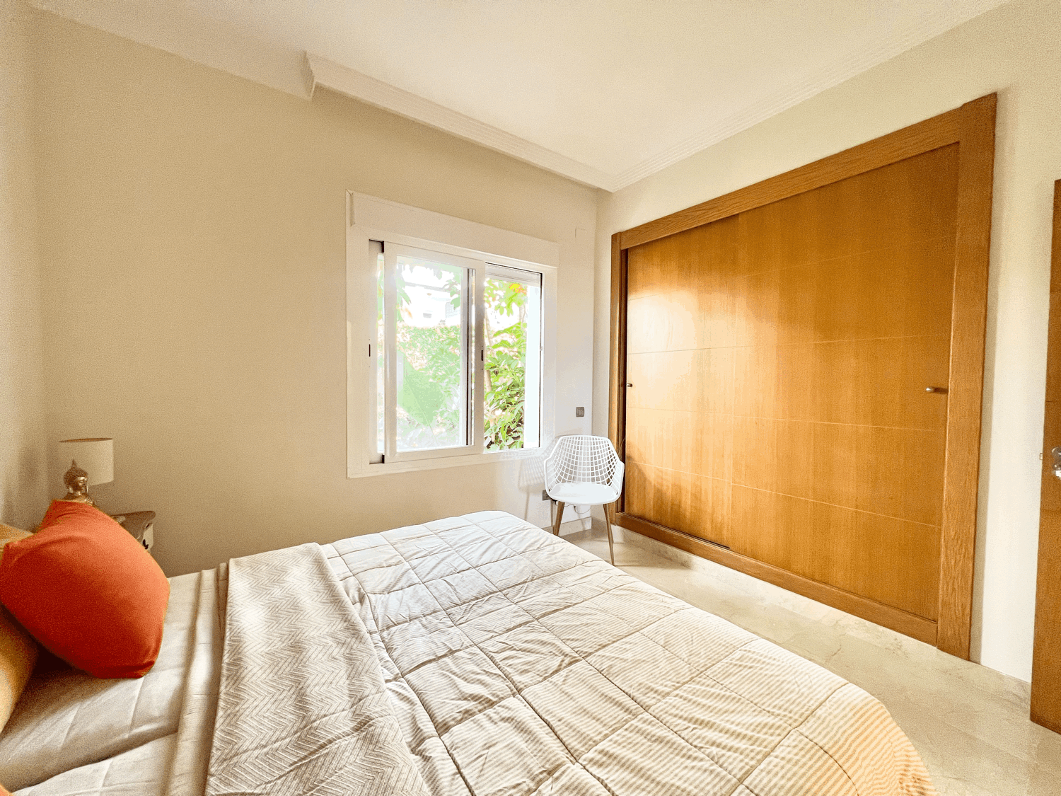 Charming two-bedroom apartment with  beautiful sea views