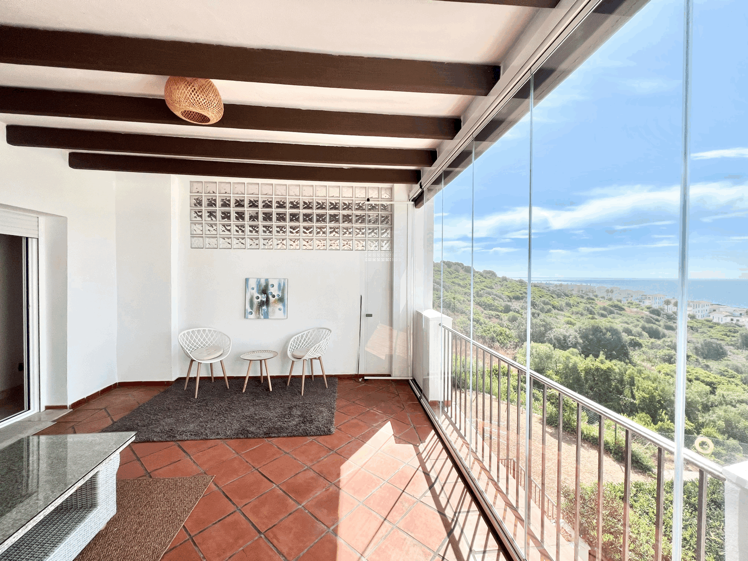 Charming two-bedroom apartment with  beautiful sea views