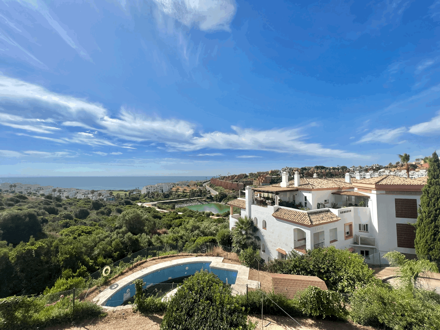 Charming two-bedroom apartment with  beautiful sea views