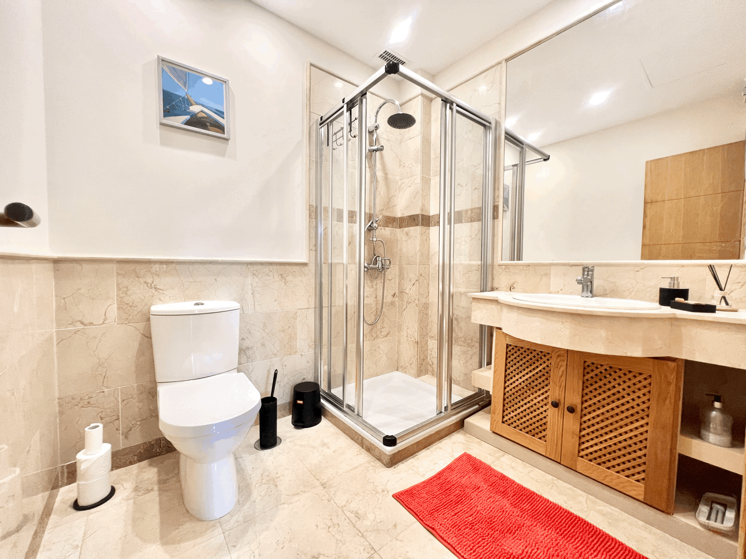 Charming two-bedroom apartment with  beautiful sea views