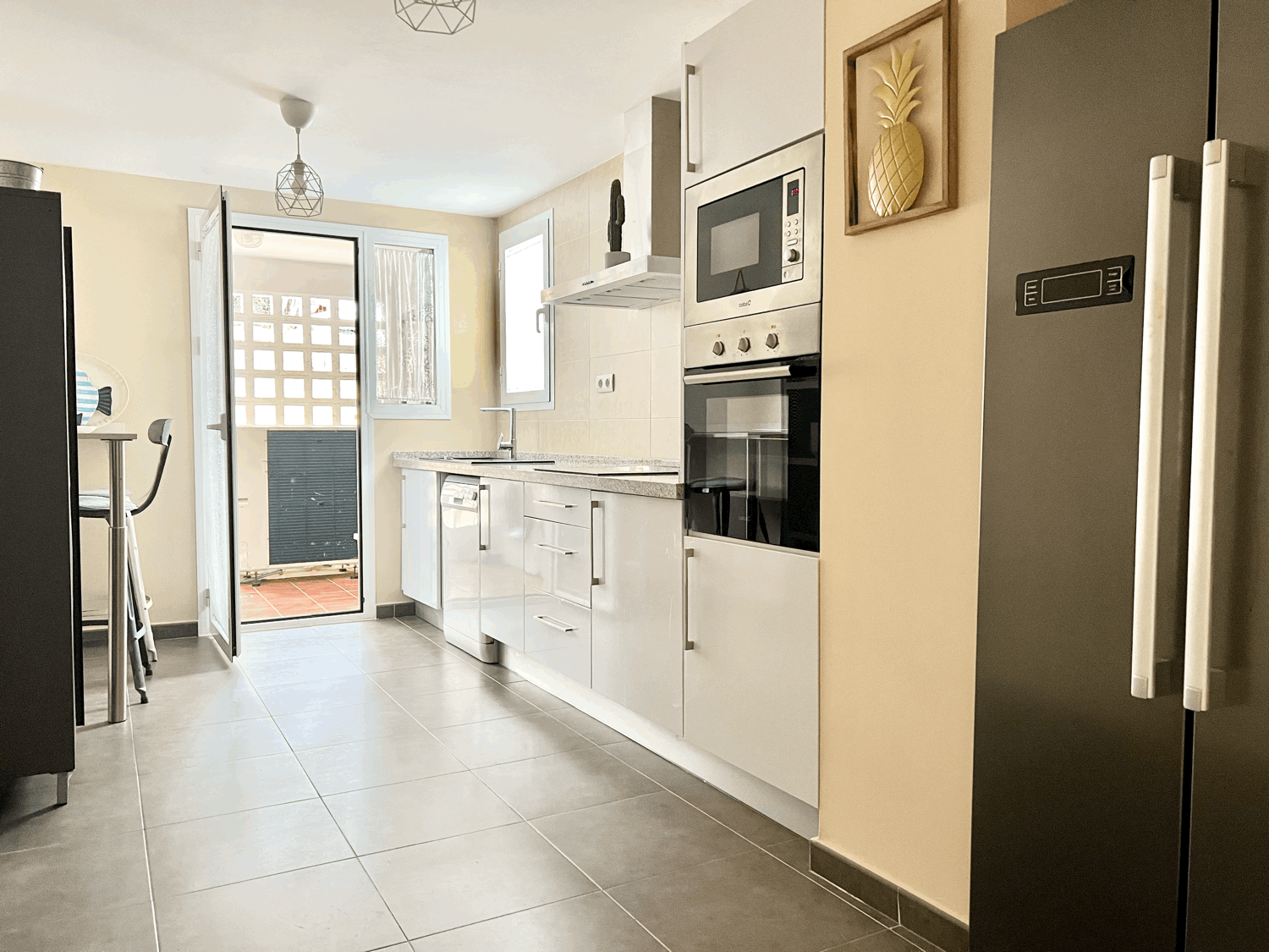 Splendid  three-bedroom apartment with stunning sea and golf views in Alcaidesa