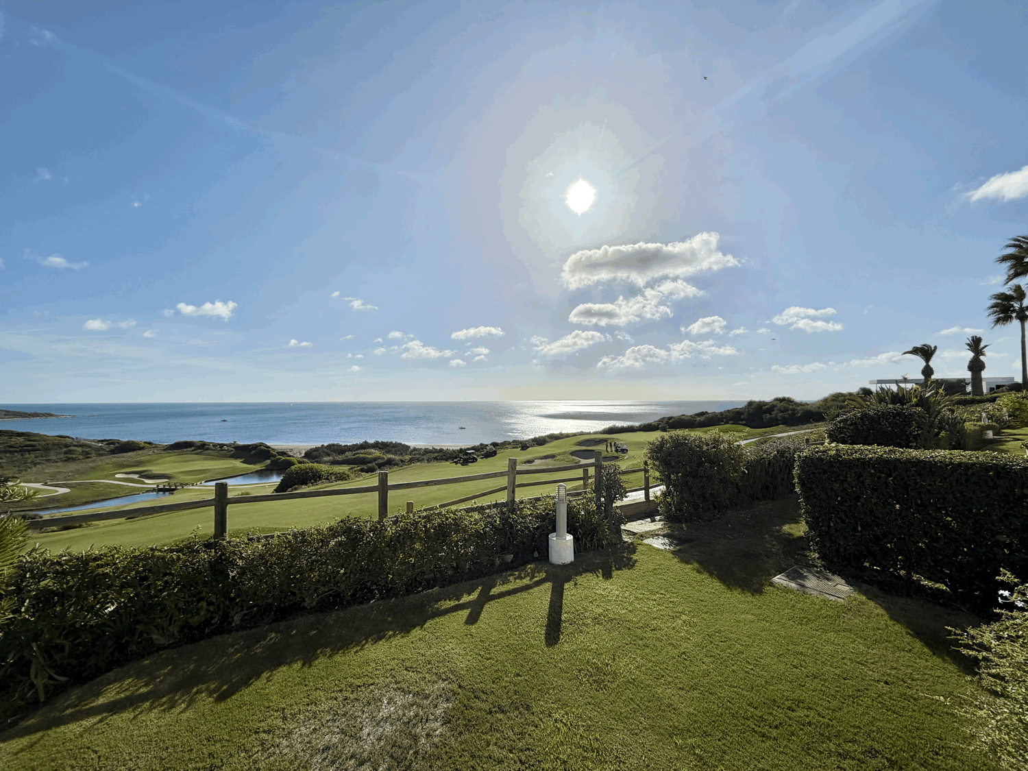 Spectacular sea views from this semi-detached villa right on the golf course and beachfront in Alcaidesa
