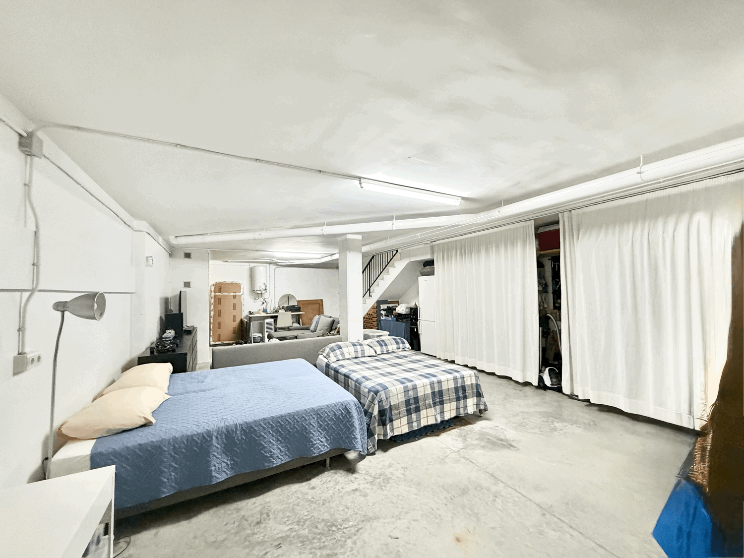 Beautiful semi-detached house with private garden just a few meters from the beach in Alcaidesa