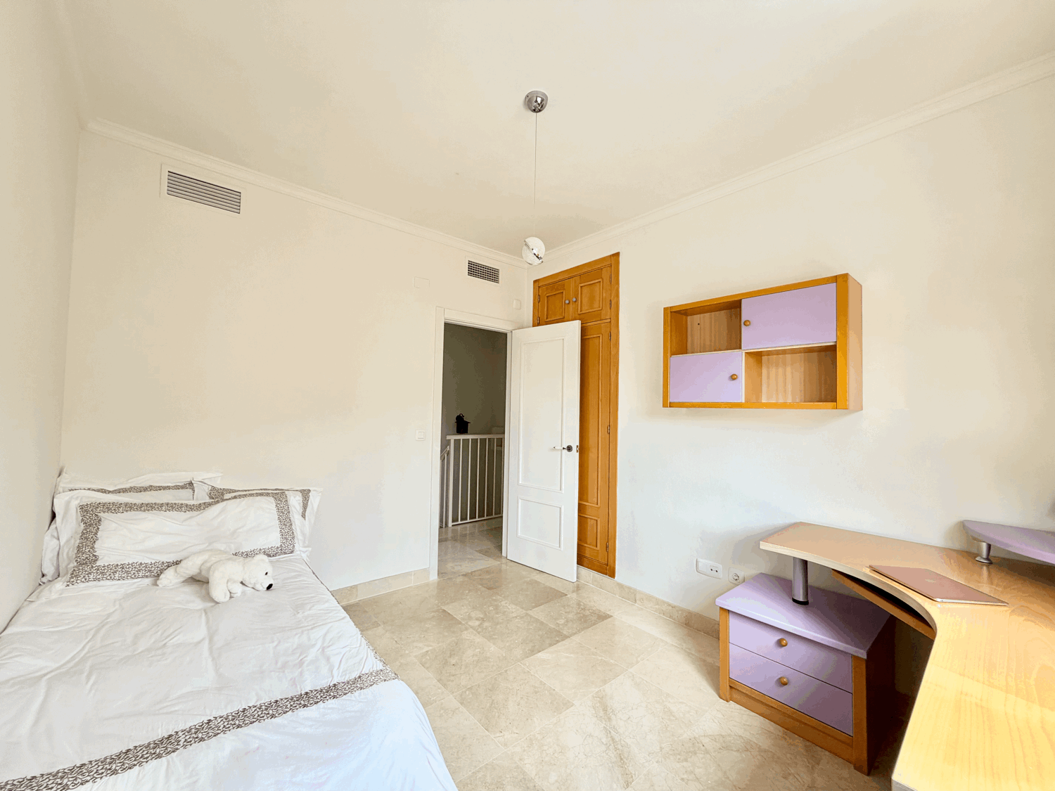 Chalet for sale in La Alcaidesa