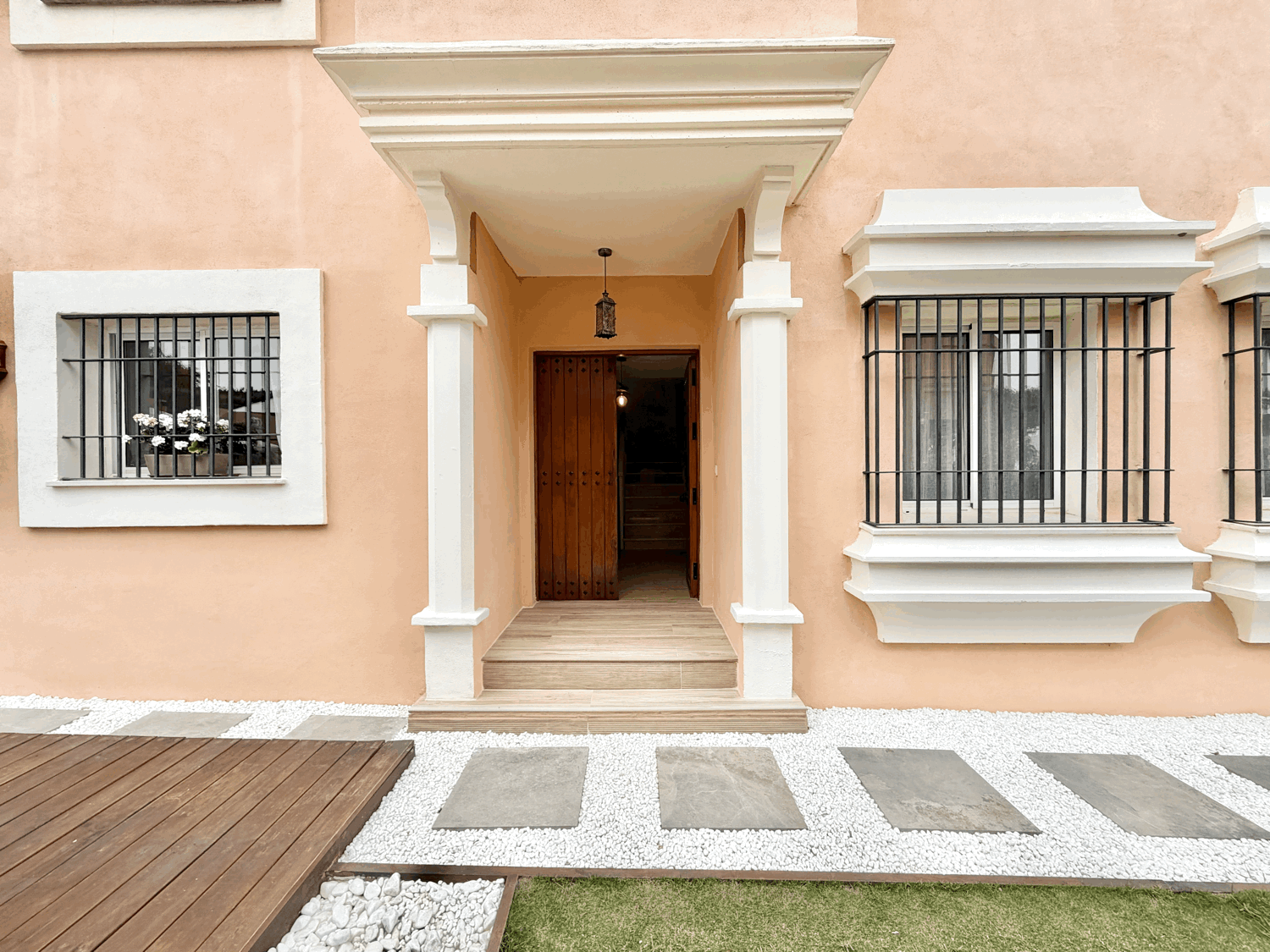 Chalet for sale in La Alcaidesa