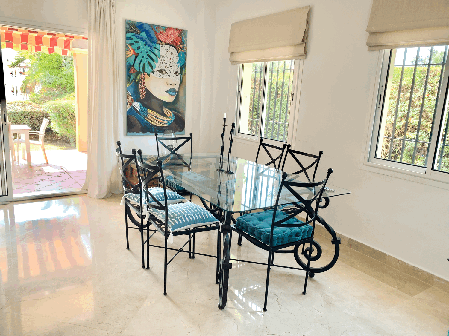 Hermosa casa pareada con parcela privada en Alcaidesa