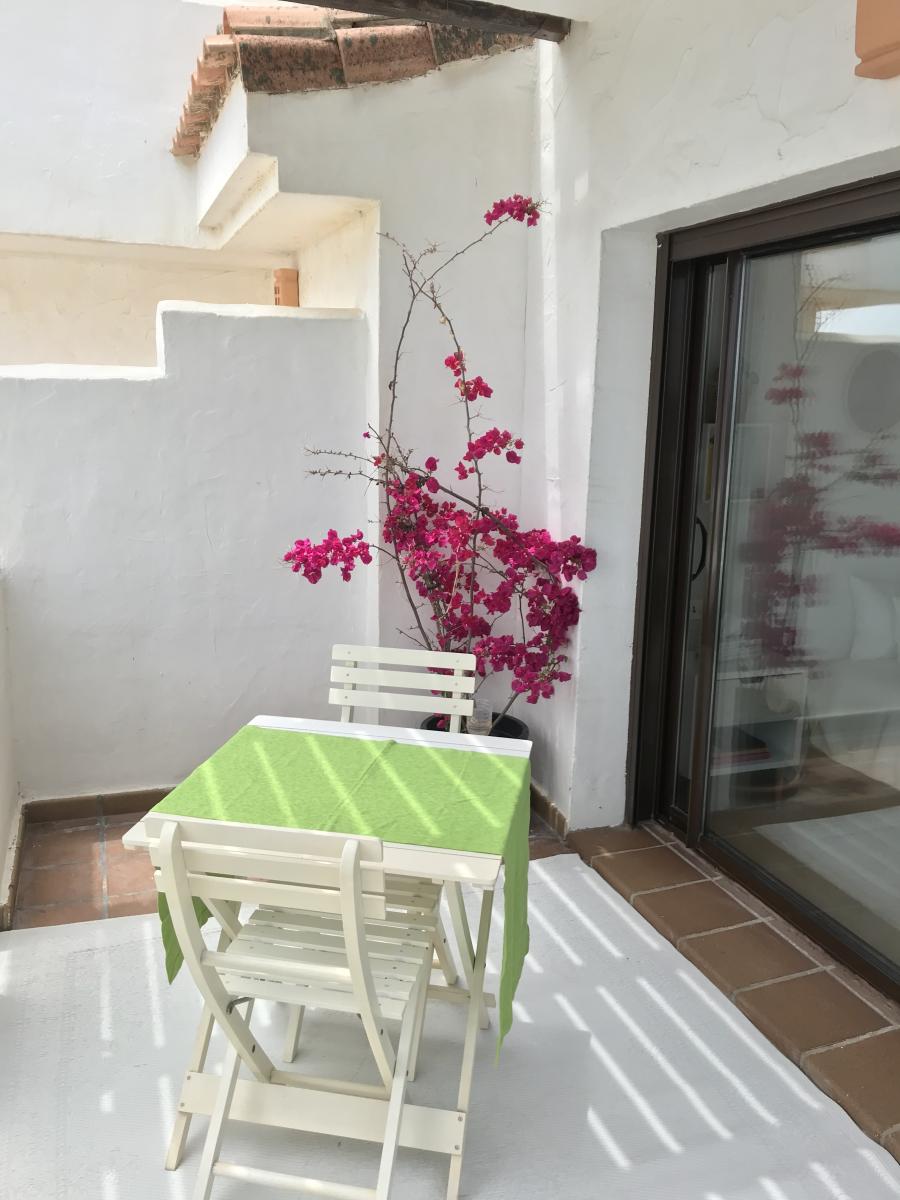 Beautiful four bedroom townhouse a few meters from the beach in Alcaidesa