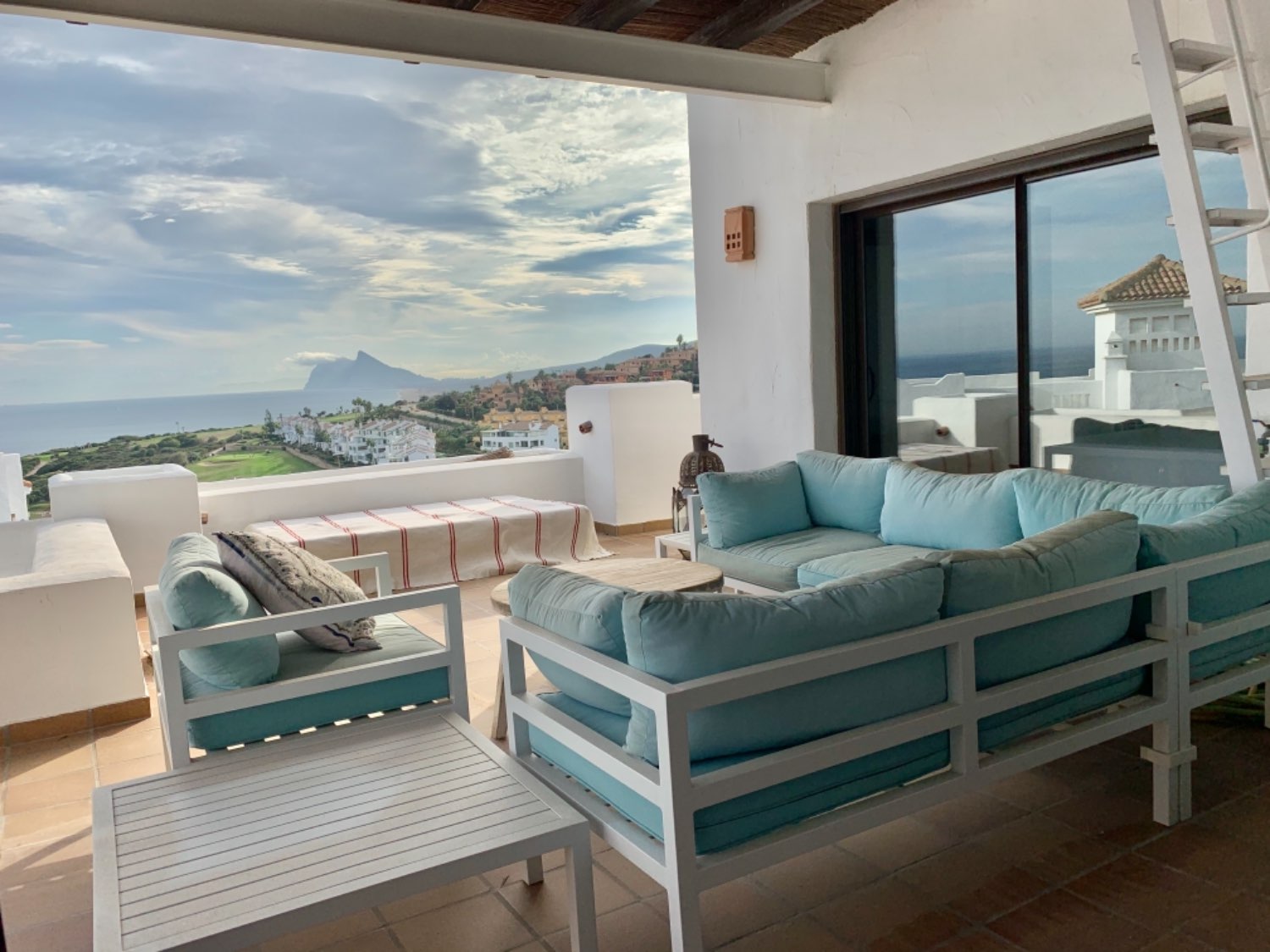 Dreamy views from this fabulous penthouse in Alcaidesa