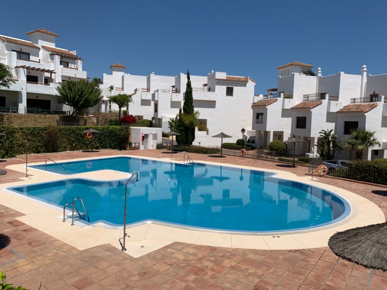 Beautiful four bedroom townhouse a few meters away from Alcaidesa beach and golf course