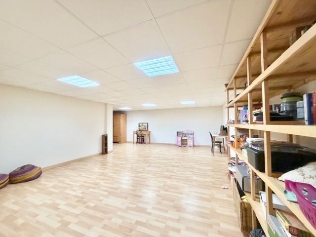 Hermosa casa con preciosas vistas al mar a escasos metros de distancia de la playa en Alcaidesa