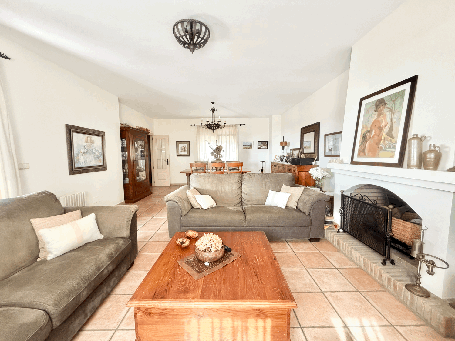 Hermosa casa con preciosas vistas al mar a escasos metros de distancia de la playa en Alcaidesa