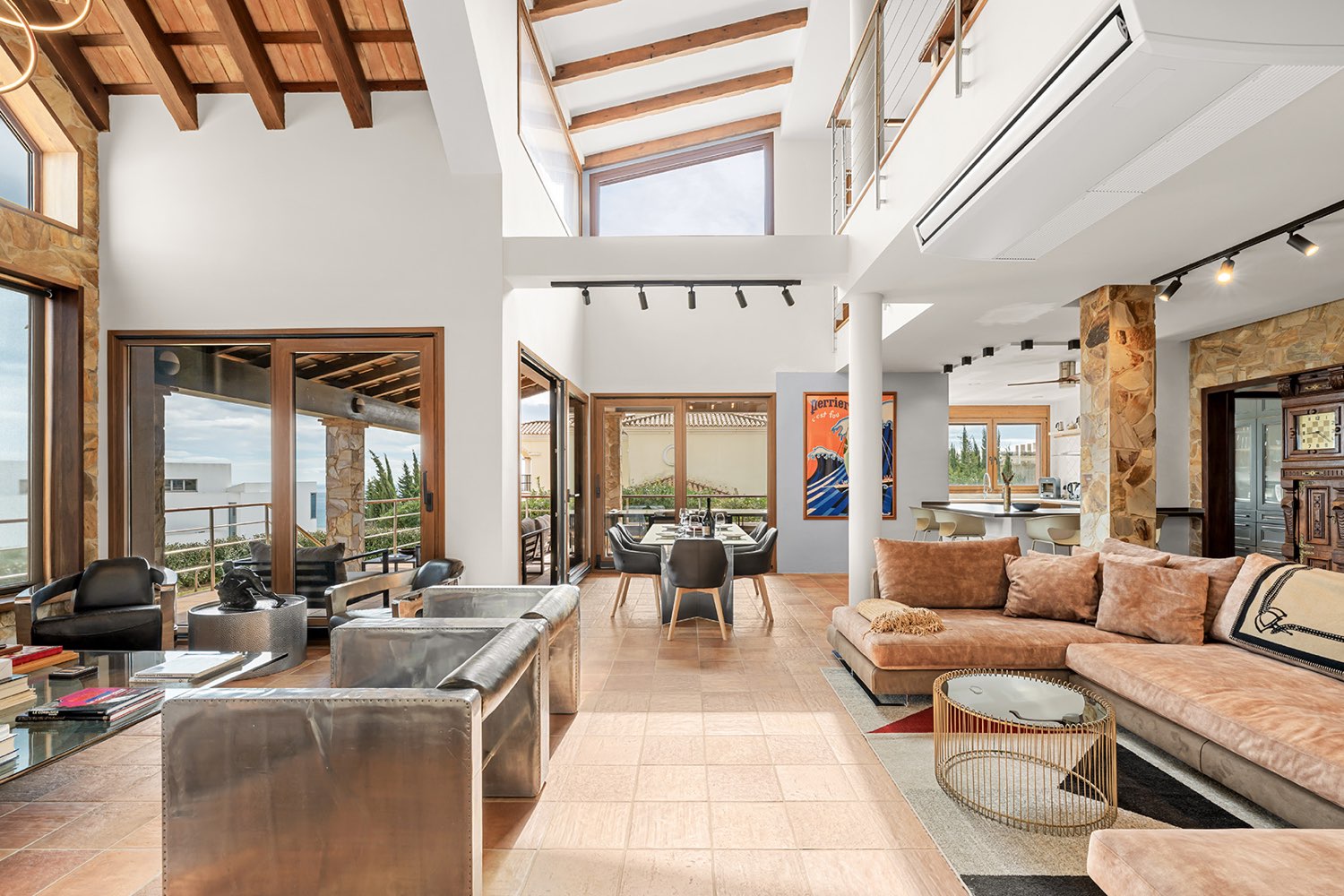 Hermosa y acogedora  villa con espectaculares vistas al mar en Alcaidesa