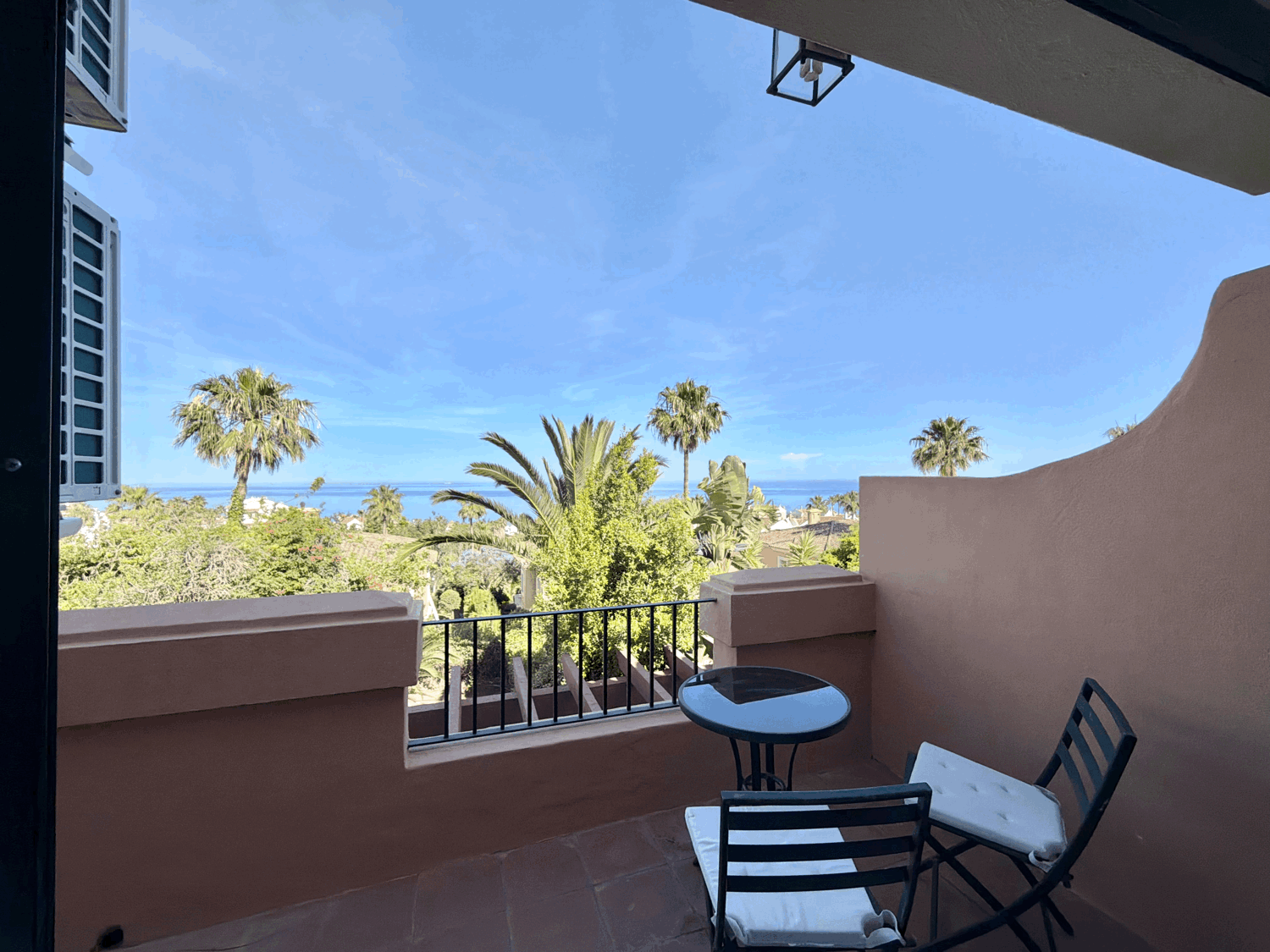 Splendid three-bedroom semi-detached house with garden in Alcaidesa