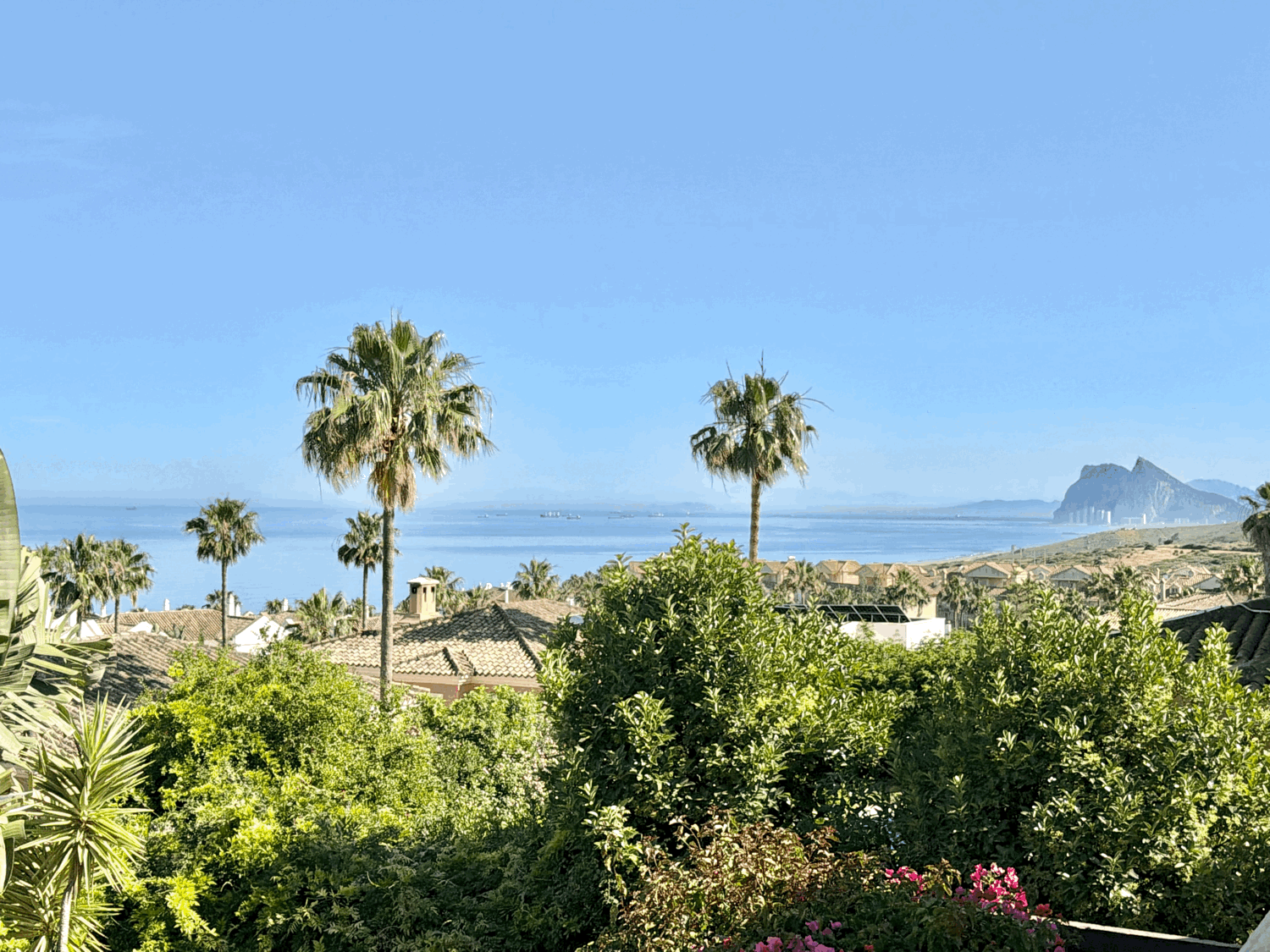 Splendid three-bedroom semi-detached house with garden in Alcaidesa
