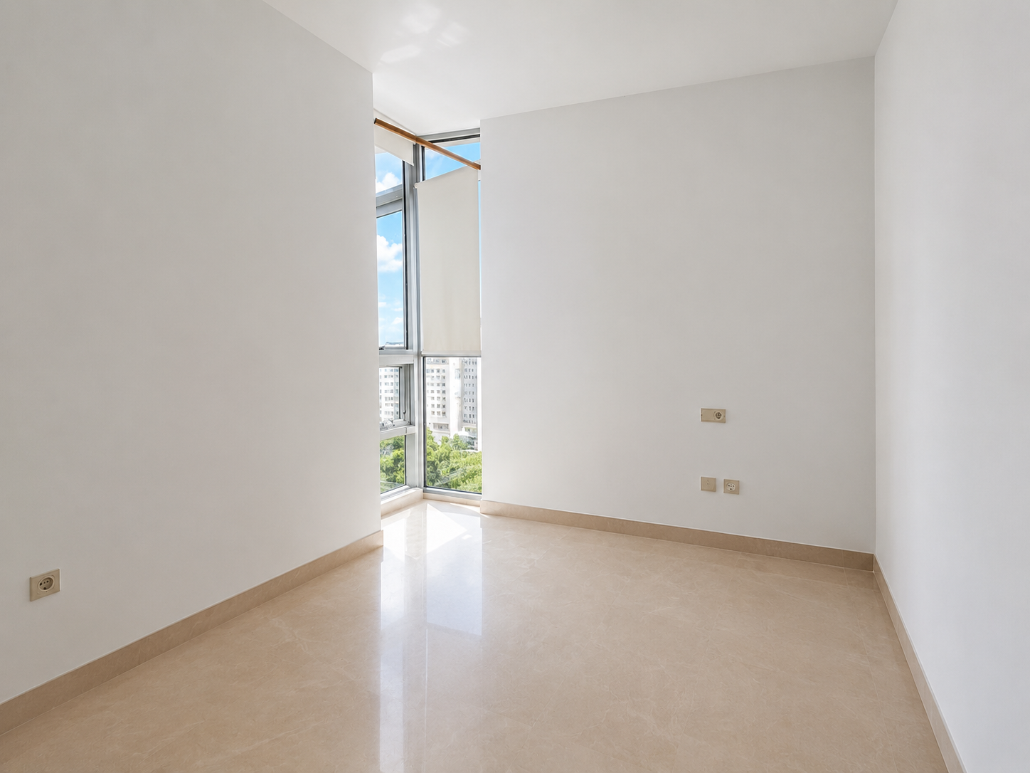 Hermosa villa de diseño moderno de cuatro dormitorios en Alcaidesa