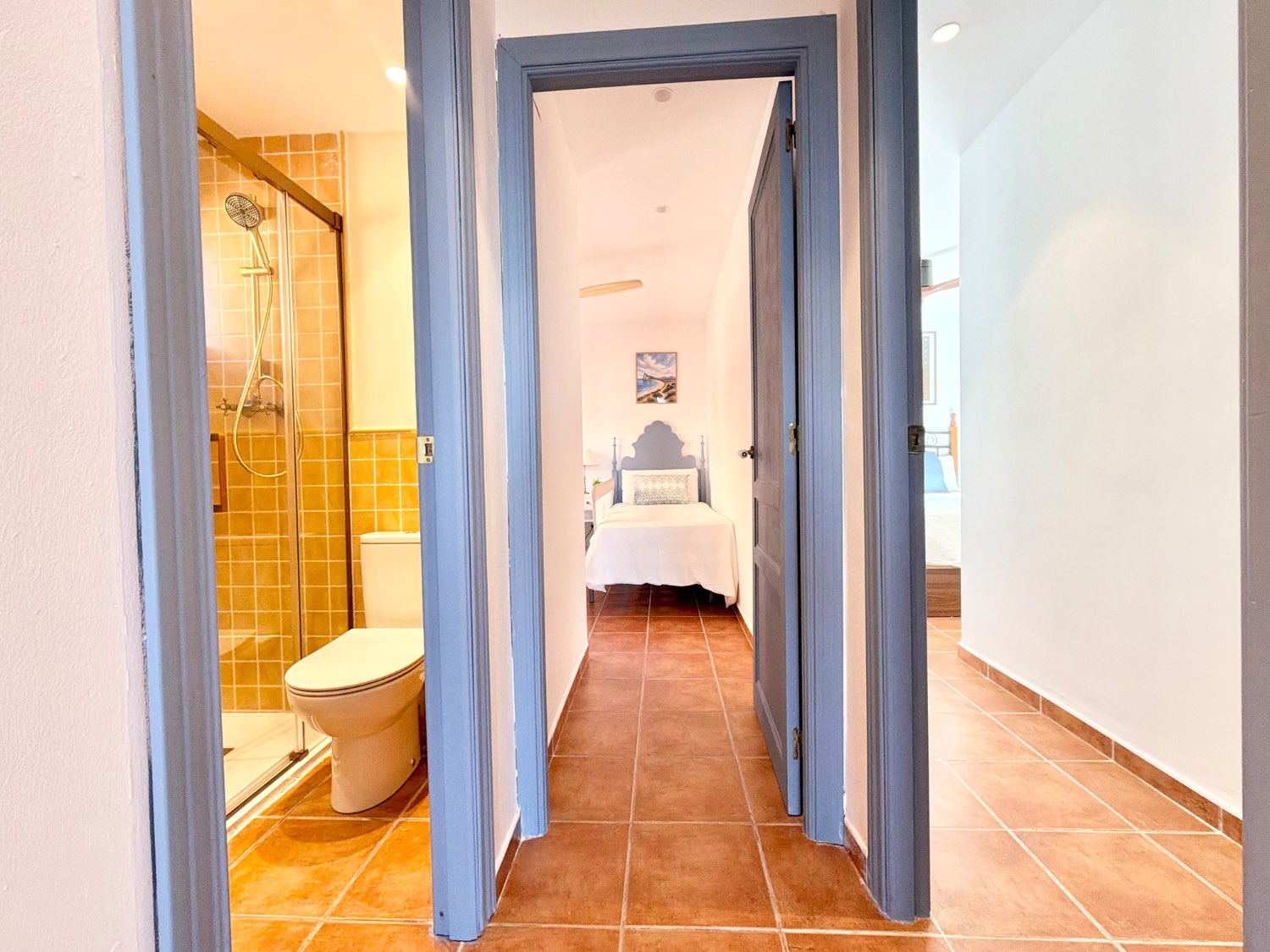 Precioso apartamento de dos dormitorios con vistas al mar y Gibraltar