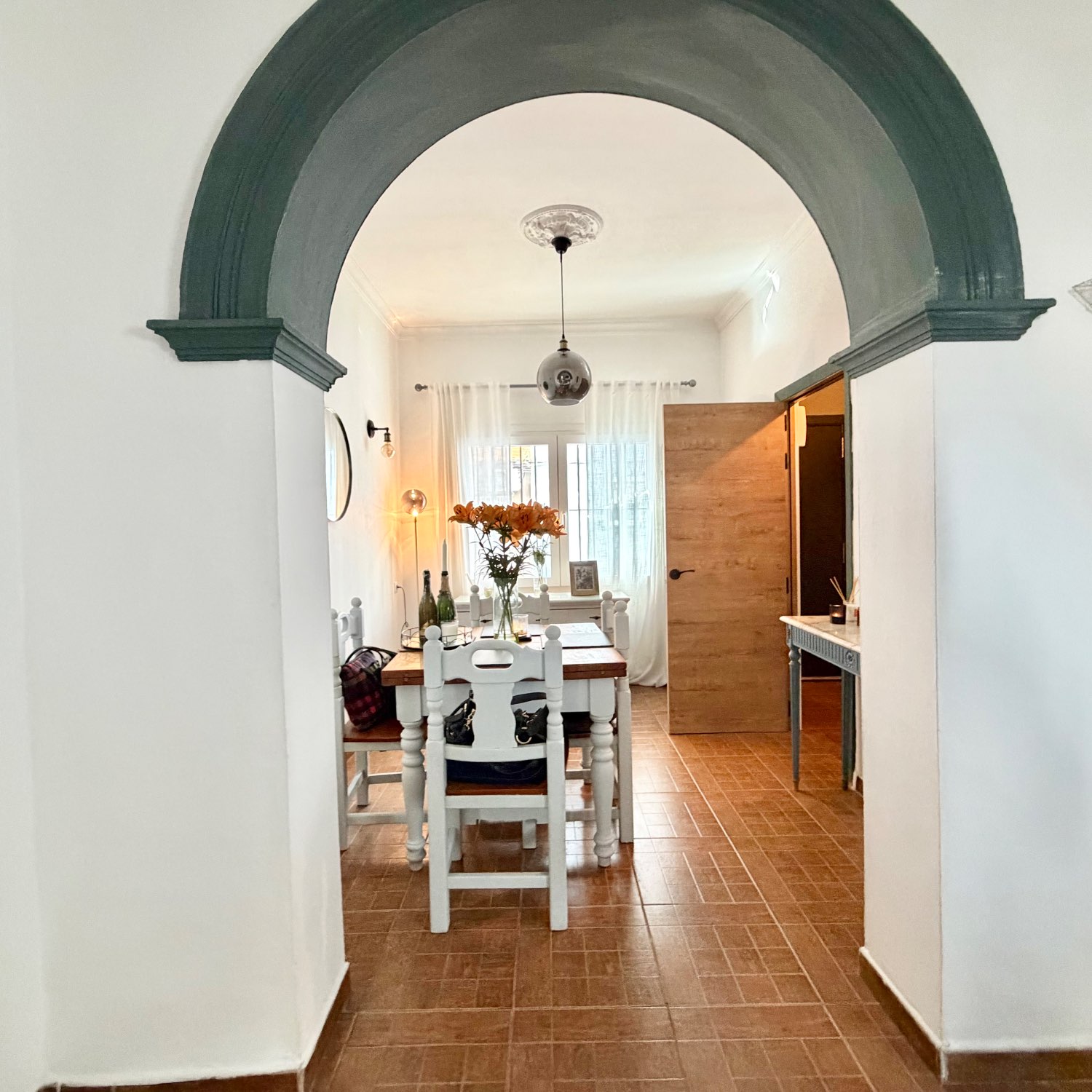 Encantadora casa totalmente reformada muy bien ubicada cerca del centro de La Linea  en zona tranquila