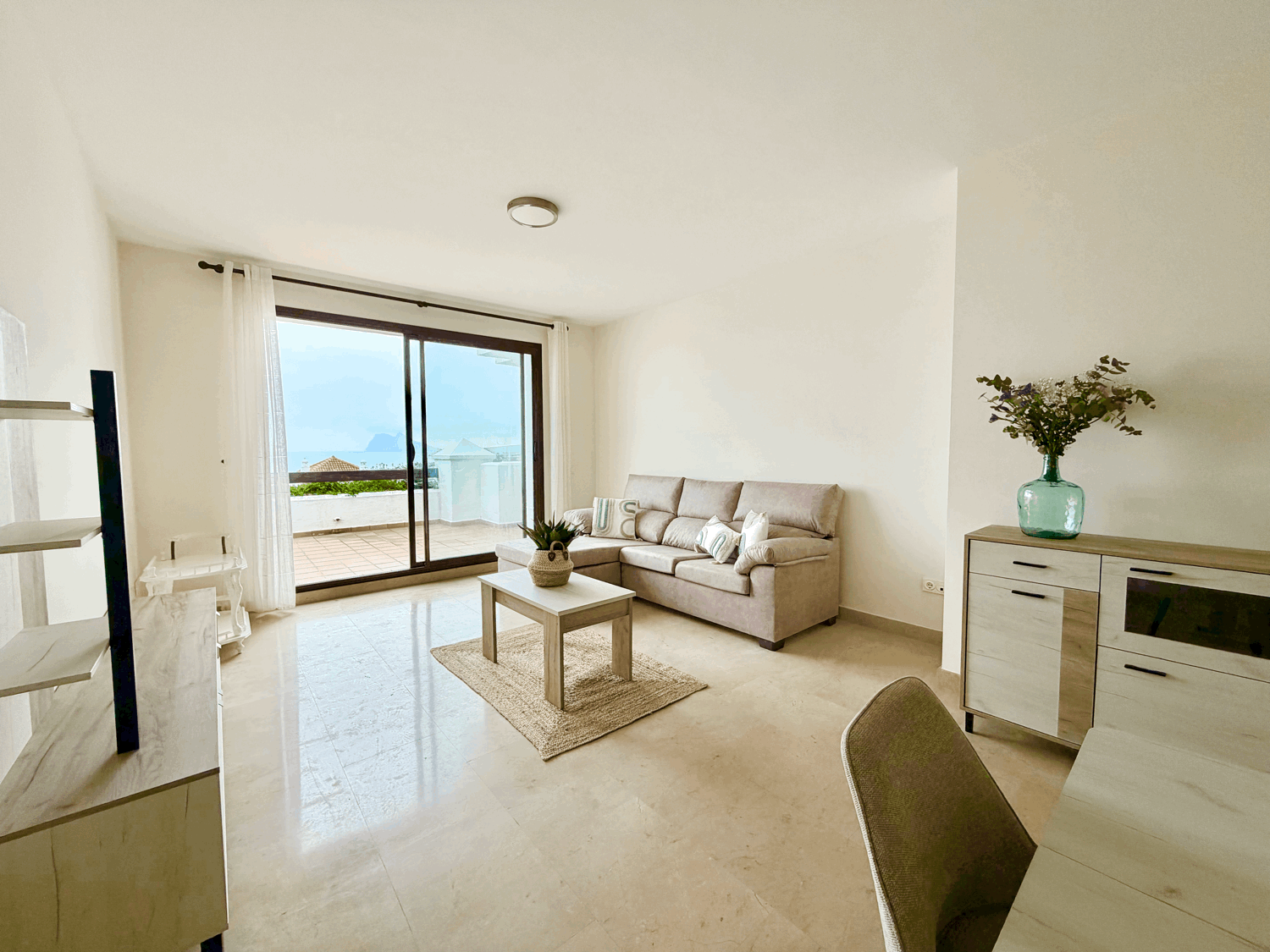 Apartment for rent in La Alcaidesa